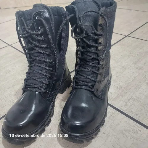 Bota Coturno