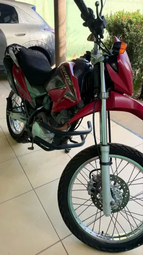 Broz 150 muito conservada