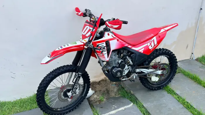 CRF 230 - 2018 IMPECÁVEL