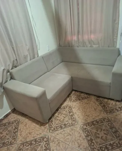 SOFÁ DE CANTO 4 LUGARES.