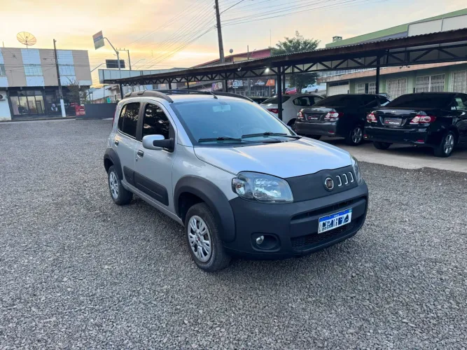 Fiat Uno WAY 1.4 EVO Fire Flex 8V 5P 2012