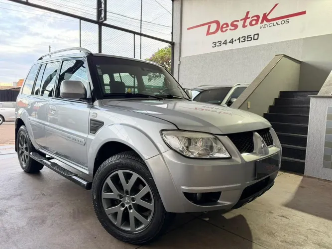 Mitsubishi Pajero TR4 2.0 Flex 16V 4X2 Aut. 2015