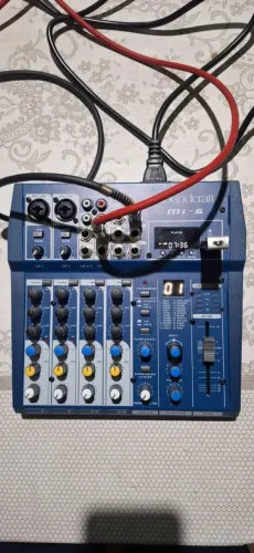 VENDO MESA DE SOM SOUNDCRAFT 6 CANAIS