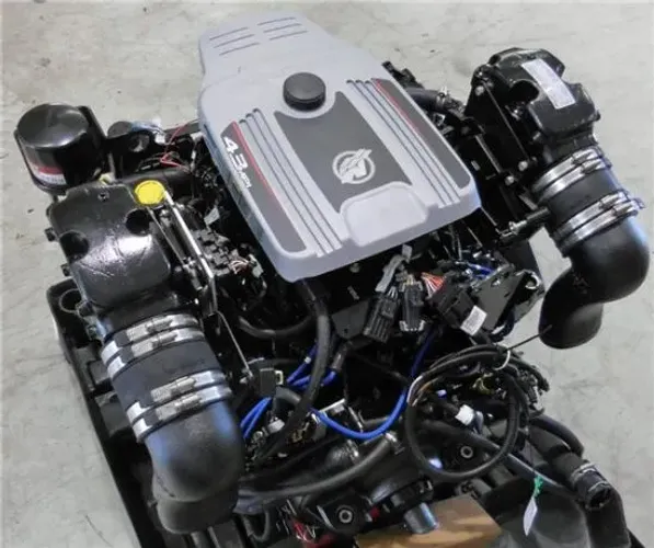 Motor Mercruiser 4.3 v6 com rabeta todo revisado 465h 2014