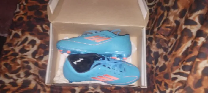 Chuteira original da Adidas