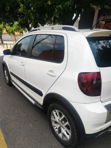 Volkswagen Crossfox 1.6 MI Total Flex 8V 5P 2013