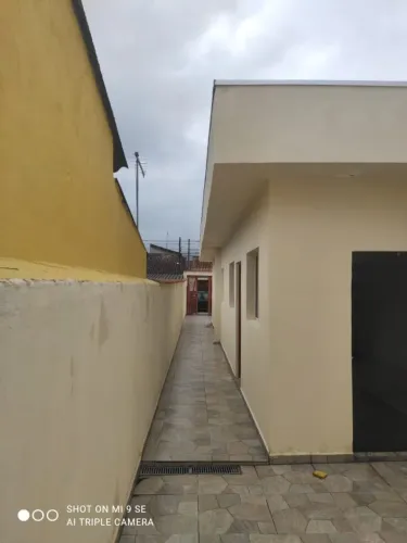Casa para Venda em Itanhaém, Nova Itanhaém (Praia), 2 dormitórios, 1 suíte, 2 banheiros, 2