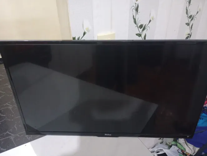Tv Led 32 Philco Smartv tela escura 