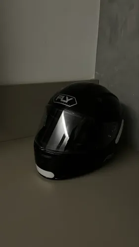 Capacete fly / modelo F-9 Classic