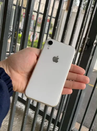 iPhone XR