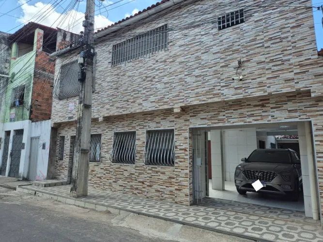  Casa Duplex -Bairro Álvaro Weyne - 275M2