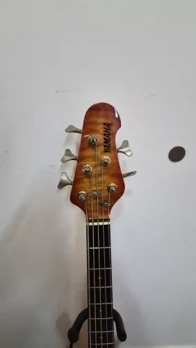 Baixo Yamaha BB-G5A ATIVO