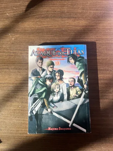 Mangá ataque dos titãs volume 10