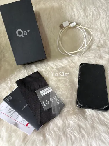 Frete Grátis Celular LG Q6 Plus Preto 64GB Android Desbloqueado Q6 + LG M700TV