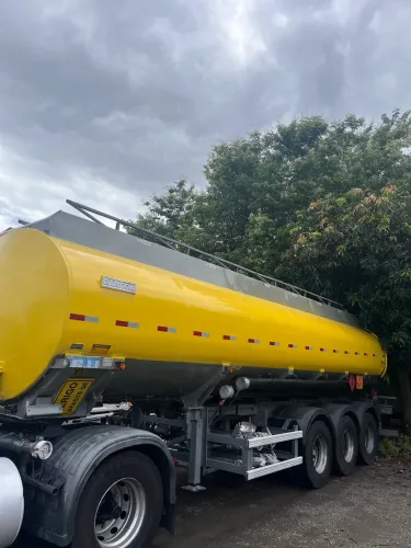 Carreta tanque 30mil litros Botom combustível