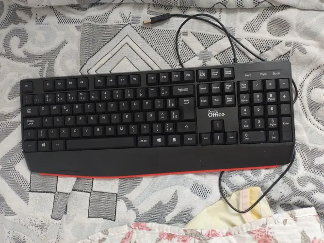 Teclado USB completo