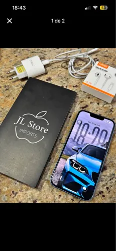 iPhone 13 em perfeito estado.
