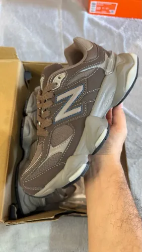 NEW BALANCE 9060 ? BROWN