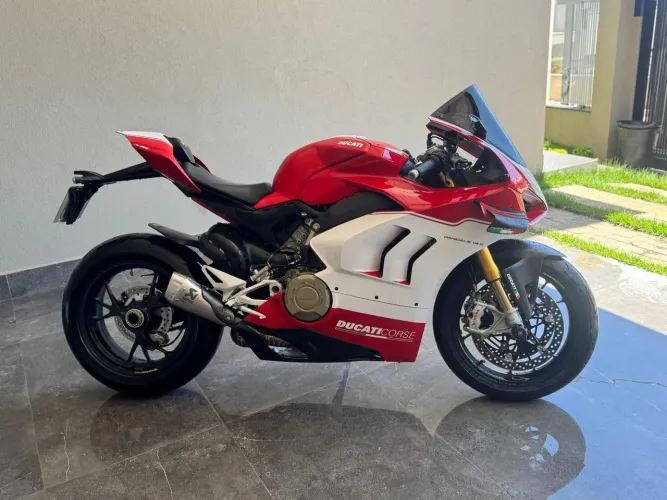 Panigale V4S - 2021 + Acessórios