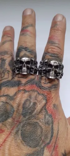 Anel Catacumba Rock caveira skull