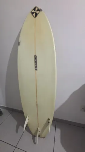 Prancha de Surf 6?4? - Em bom estado