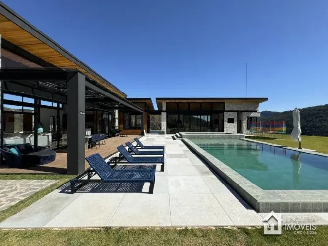 Casa em Condomínio- Petrópolis, Pedro do Rio