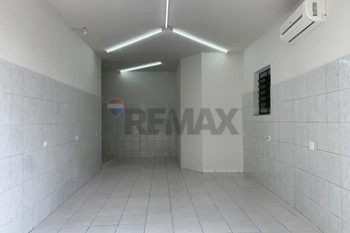 Salão Comercial para Locação Excelente Localização - Bairro:Piracicamirim / Piracicaba SP