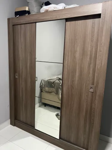 Guarda roupa 3 portas