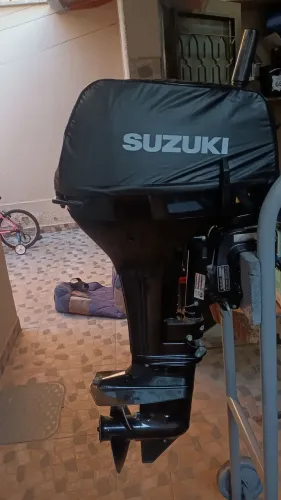 Motor de popa Suzuki 15hp conservadissimo