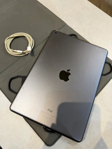 Vendo iPad 9 impecável!!! 