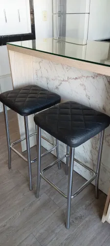 Banquetas Estofadas - Inteiras 
