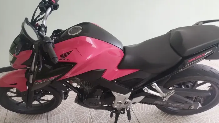 Moto nova único dono