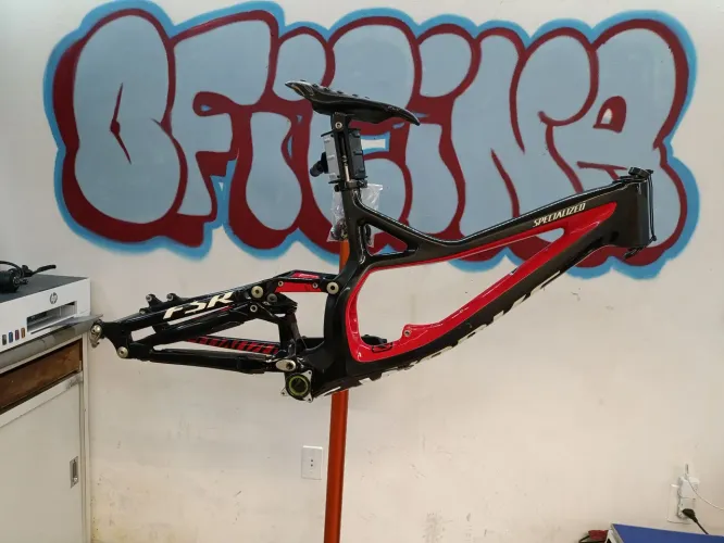 Quadro Specialized Demo 8 S-Works Carbon 