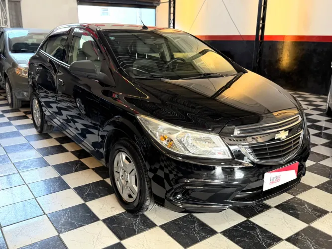 Chevrolet Onix Hatch LT 1.0 8V Flex Power Mec. 4P 2016