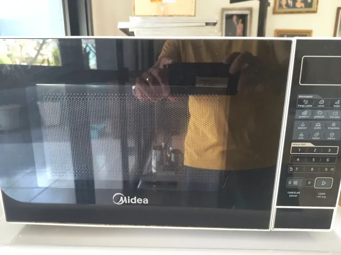 Microondas Midea 20 lts