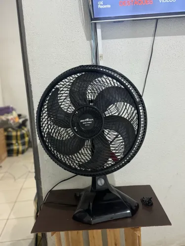 Ventilador Britânia grande