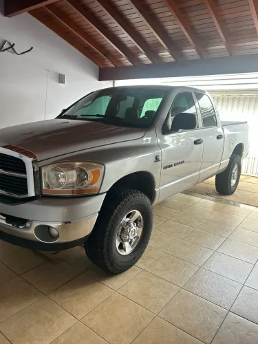 Dodge Ram 2500 H.duty 5.9 SLT 24V CD 4X4 Dies. 2006