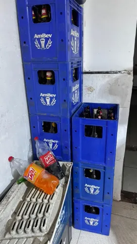 Caixas de cerveja já com cascos