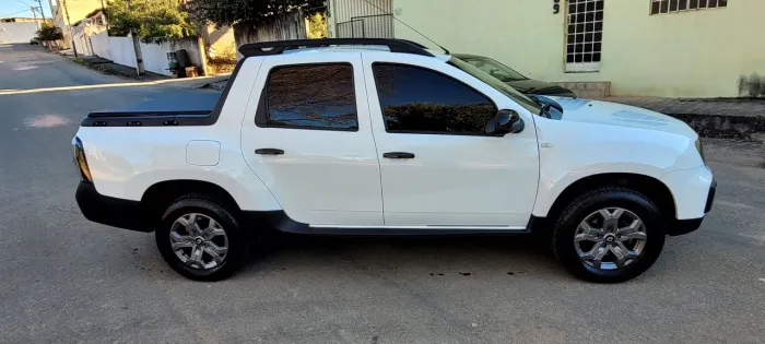 Renault Duster Oroch Intense 1.6 Flex 16V Mec. 2025