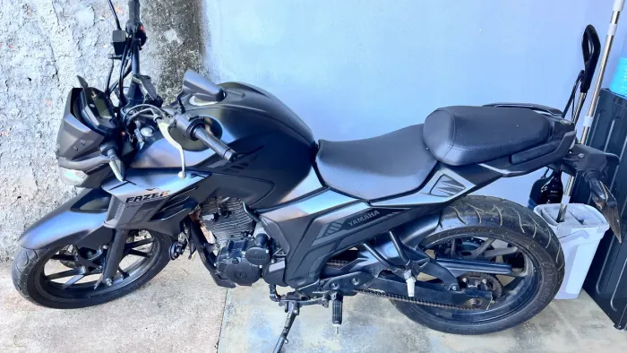 Fazer 250 preta