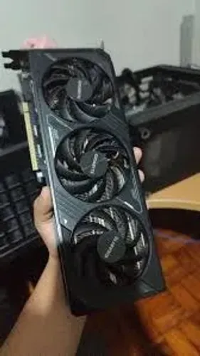 RTX 5070 GIGABYTE - ACEITO TROCAS