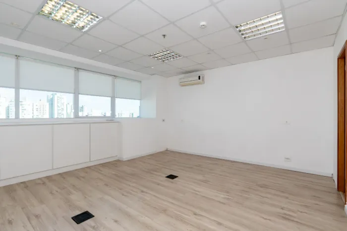 Conjunto comercial para venda em Jardim Caboré, 44m²