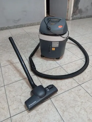 Aspirador de PO e Agua Eletrolux