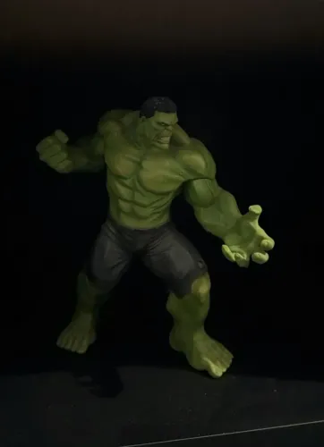 ACTION FIGURE HULK
