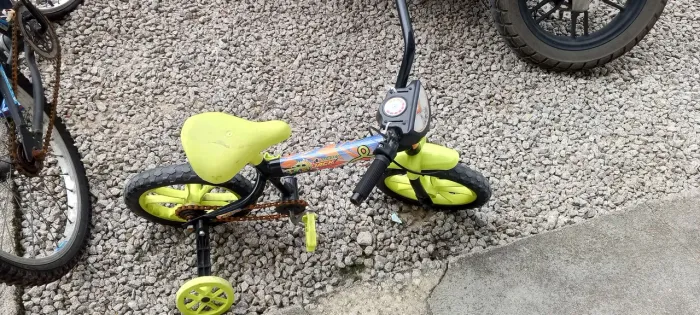 Bicicleta infantil para pequeno reparo
