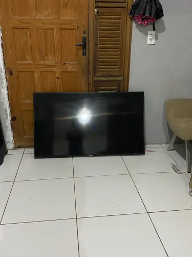 Vendo tv 50 polegada marca Samsung pra retirada de pecas