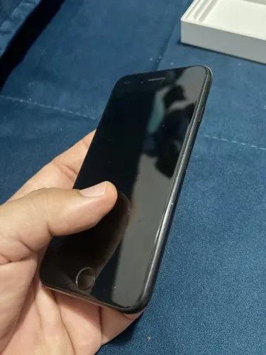 iPhone SE 64 Gb