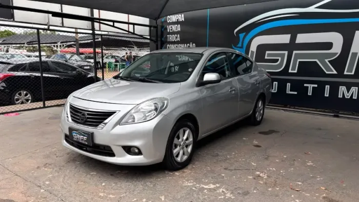 Nissan Versa SL 1.6 16V Flex Fuel 4P Mec. 2013
