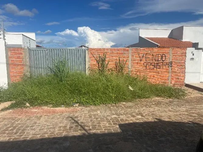 Ótimo Lote Murado no início do Loteamento Portal dos Carnaubais