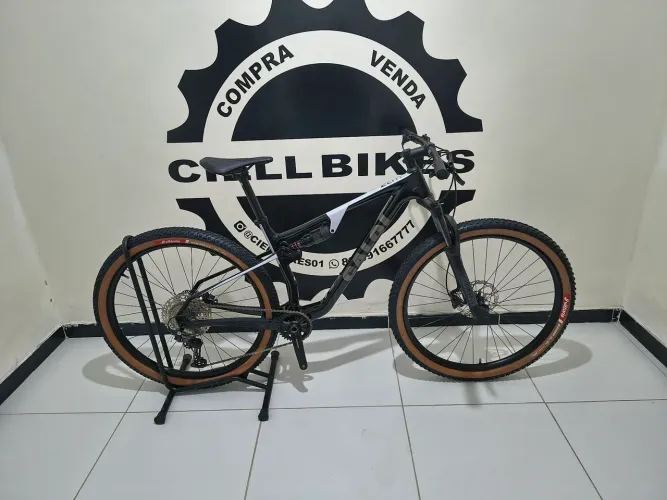 Vendo Caloi elite full carbono aro 29 tamanho 19 zero Km